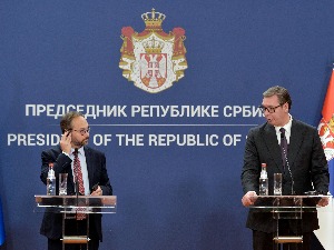 Жиофре: Прилика да донесемо неопходне одлуке ма како биле тешке; Вучић: Назадовање само у једној области