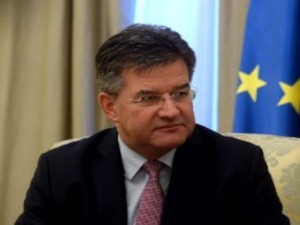 Лајчак у Приштини разговарао с Куртијем о таблицама и енергетици