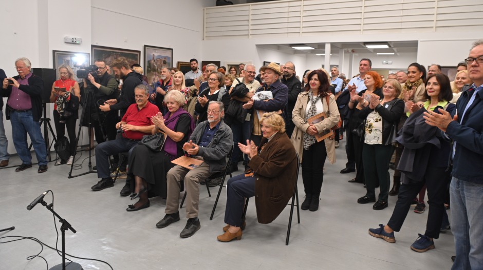 Отворена изложба Васе Доловачког посвећена „трансформацији дубоких осећања"