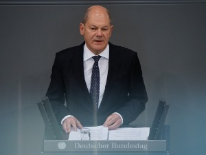 Шолц: Путин неће постићи своје циљеве, Немачка се ослободила зависности од руског гаса