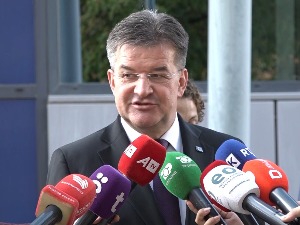 Лајчак у Приштини: Циљ ЕУ је да се избегну тензије и сукоби крајем октобра