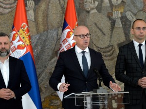 Ракић: На насиље ћемо одговорити мирним и демократским протестом народа