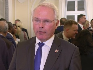 Хил: Спор око таблица неће решити кључна питања