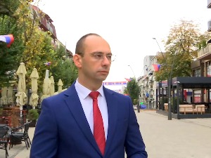 Симић за РТС: Срби не желе, неће и не могу да буду декор у приштинским институцијама