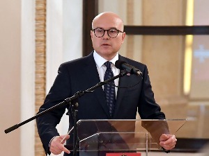 Вучевић: И синоћ је било дронова код административне линије, КФОР је гарант мира на КиМ