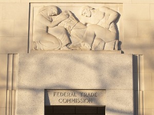 Маск против Трговинске комисије САД – уплашени адвокати, плави беџеви и ракете