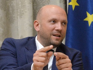 Сарацин: Нема француско-немачког плана, већ европског