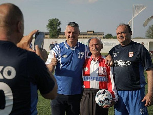 Шљива ранка и статива танка