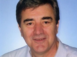 Факти и фикција