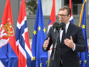 Вучић у Трондхејму обишао Универзитет, разговарао са српским студентима