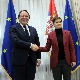 Брнабићева са Вархељијем: Србија остаје посвећена реформама на европском путу