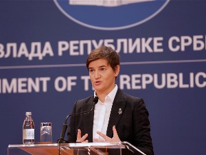 Брнабић: Вучић још није донео одлуку да ли иде у Тирану, сматрам да треба да оде