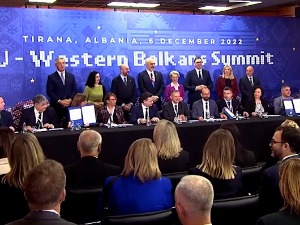 Потписана декларација у Тирани, нижи роминг између земаља ЕУ и Западног Балкана од октобра 2023.