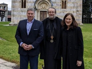 Ескобар обишао манастир Високи Дечани, у понедељак у Приштини