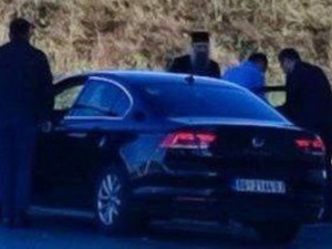 Патријарх Порфирије враћен са Мердара