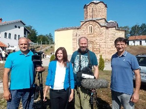 Новинарки РТС-а Светлани Вукмировић забрањен улазак на КиМ