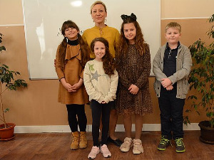 Мина прелази нивое