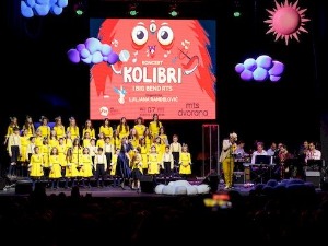 Колибри и Биг Бенд РТС: Хајде свете буди дете