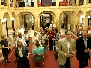 Редови испред концертних дворана, више кокица и попуњених фотеља - колико смо заиста „културнији"