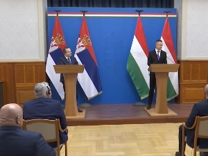 Сијарто: Мађарска ће гласати против чланства Косова у европским телима