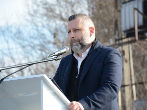 Јевтић од команданта Кфора затражио веће присуство у Штрпцу