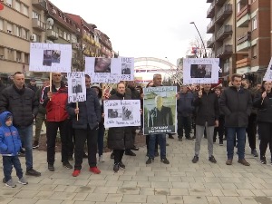 Протест у Косовској Митровици, тражи се ослобађање Слађана Трајковића