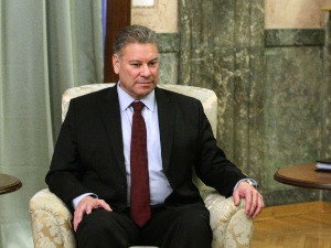 Ескобар: Формирање ЗСО је правна обавеза Приштине