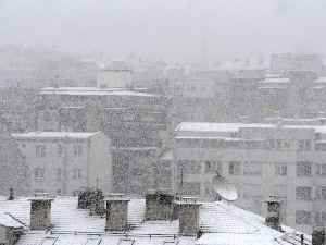 Осетно хладније, током вечери престанак падавина