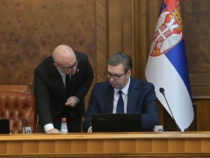 Вучић информисао Владу о разговорима око КиМ, затражио пуну посвећеност и јединство