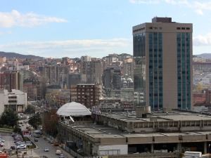 Америчка амбасада у Приштини позвала странке на дискусију о ЗСО