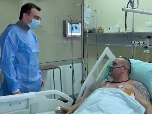 Рањени Делевић биће пребачен на ВМА, Петковић: Напад РОСУ је много више од провокације