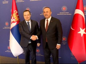 Дачић са Чавушоглуом: Турска да искористи свој утицај на Приштину