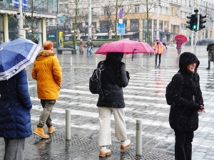 Престају падавине, од понедељка постепени раст температуре