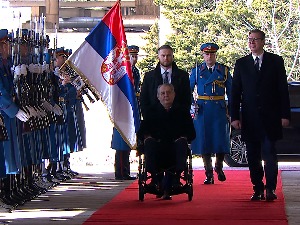 Свечани дочек за председника Чешке, Вучић: Сусрет са Земаном историјски и посебан за нашу земљу