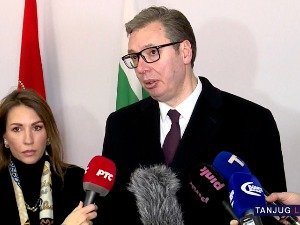 Вучић: Било би добро да постигнемо јединство на Скупштини о КиМ, али не верујем