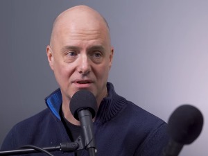 Ештон: Надрилекар може да угрози живот, али штета стручног монструма је експоненцијално већа