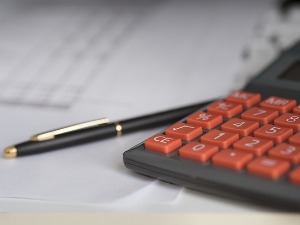Дужници у Србији се упркос расту еурибора добро држе – зашто не желе дужи рок отплате