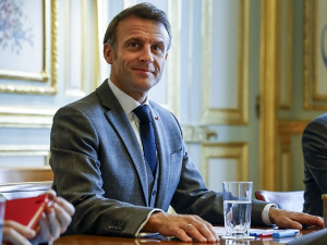 Почиње шесто издање Париског мировног форума, у Француској и председник Вучић