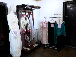 Хаљиница боје лила: Мода је променљива, стил је вечан, поручују Крушевљанке