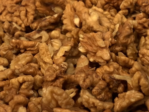 Орах скупљи од лешника и бадема