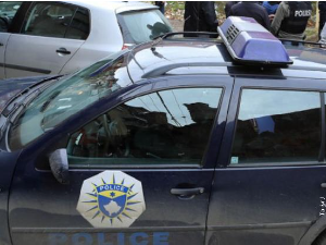Пљачка златаре у Сувој Реци, рањен полицајац