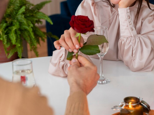 Ноћна мора од упознавања – сместила му „заседу“, њени родитељи хтели да уговоре брак на првом састанку