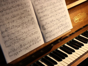 XX век – Песме за глас и клавир Луја Бетса