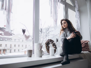 Најмагичније доба године може бити и време усамљености, љутње и стреса – како да се одупремо