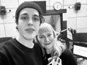 Широм затворених очију