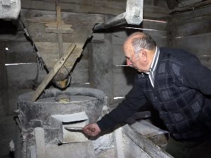 Воденица у Великој Плани меље житарице дуже од века