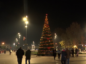Опрезно са петардама око празника