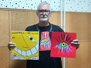 Слушај 'вамо!