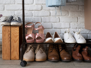 Да ли гости треба да се изувају пред вратима