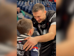 После суза сусрет, мали Душан упознао Алексу Аврамовића